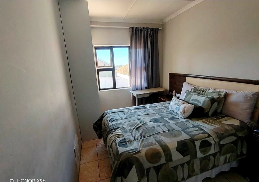5 Bedroom Property for Sale in Amalinda Eastern Cape